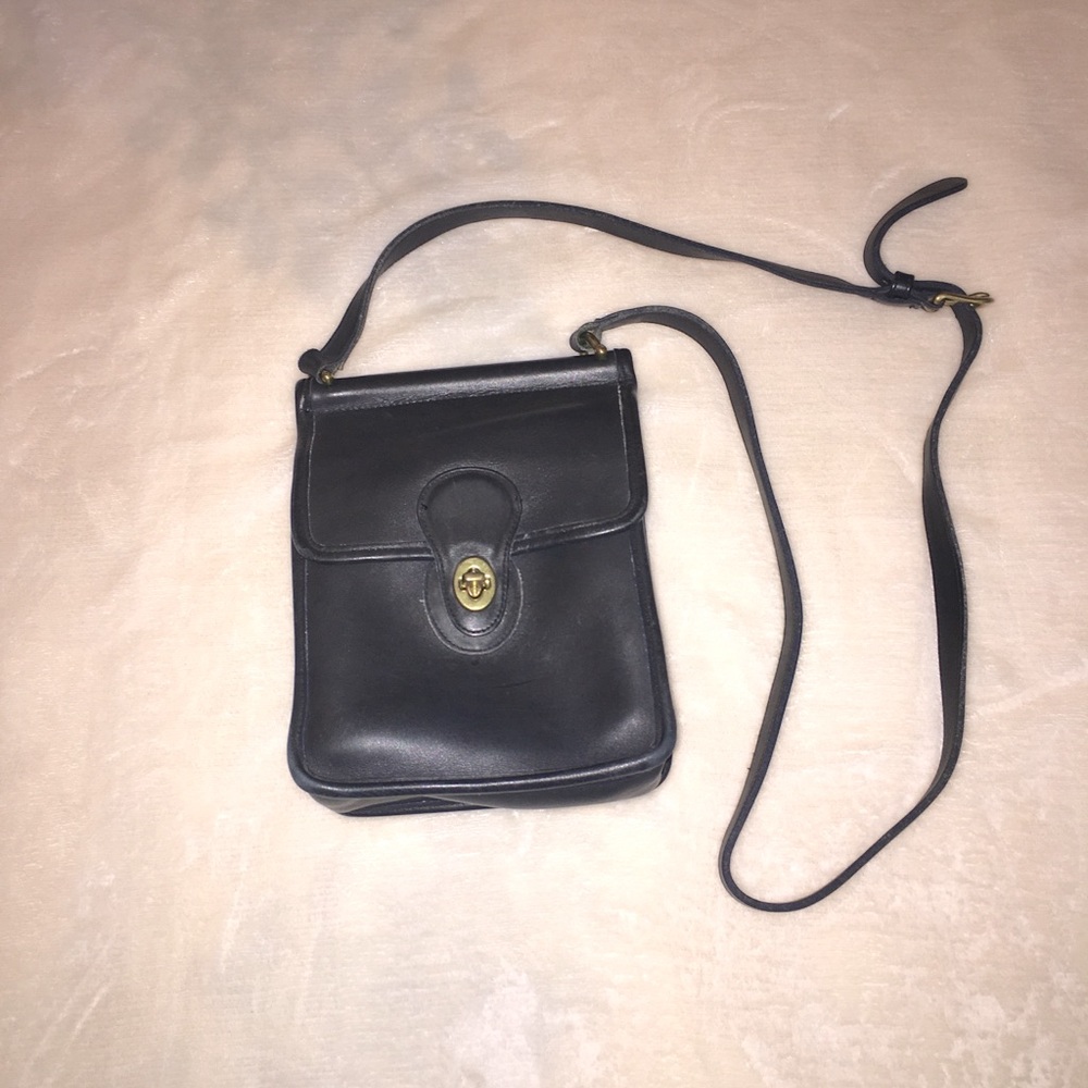 M5C-9930 Vintage crossbody purse
